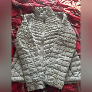 The North Face Women's Light Gray Puffer Jacket